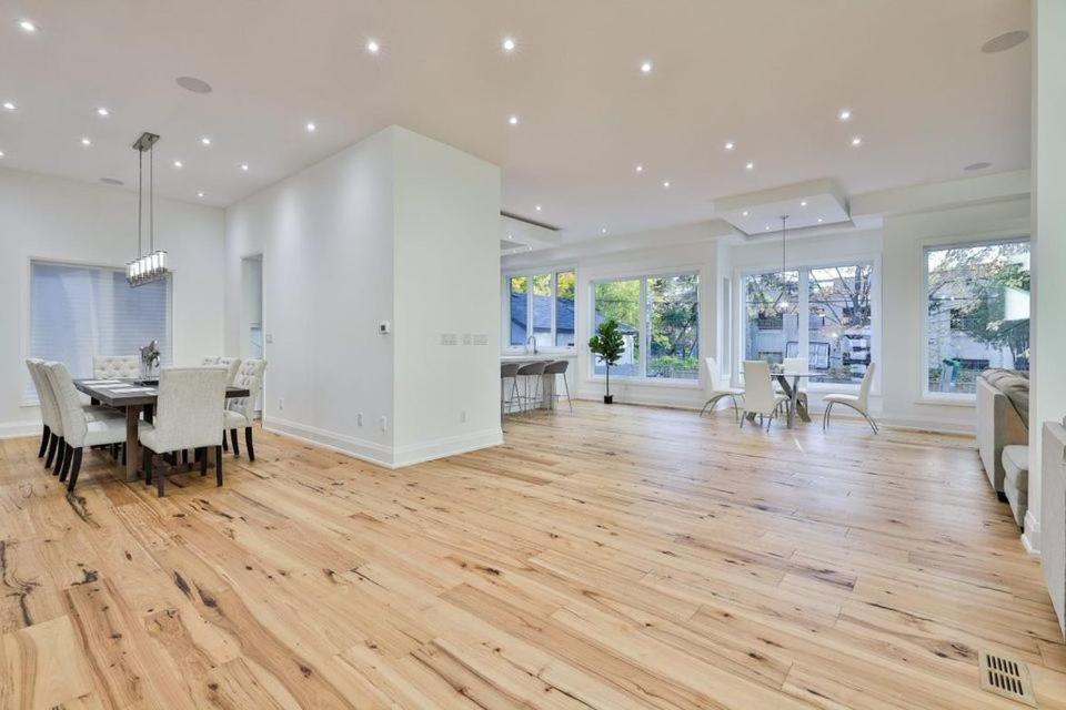Executive Room In Toronto Next To Yorkdale Shopping Centre Εξωτερικό φωτογραφία
