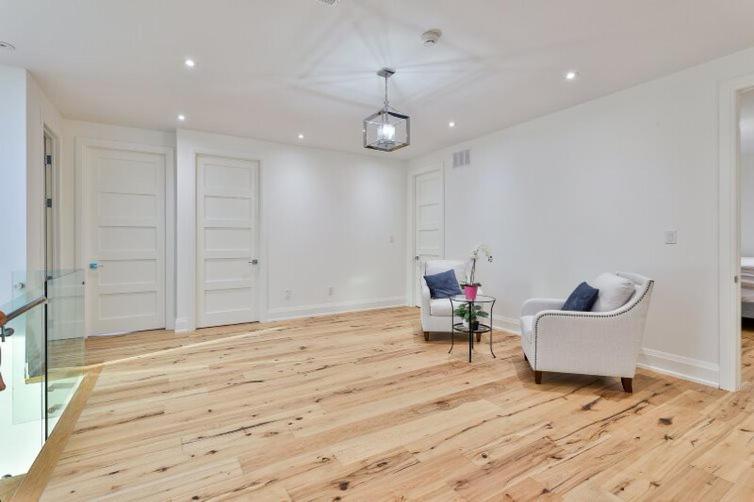 Executive Room In Toronto Next To Yorkdale Shopping Centre Εξωτερικό φωτογραφία