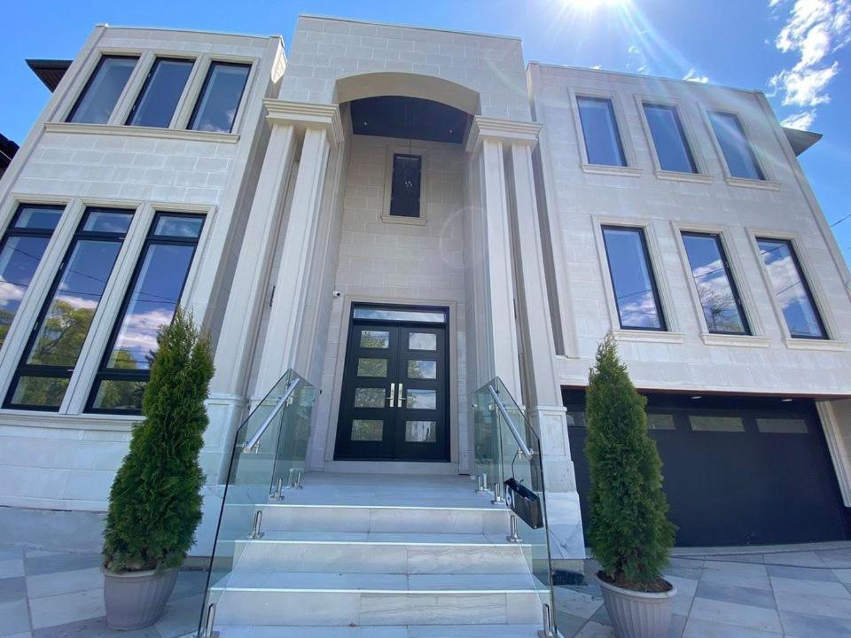 Executive Room In Toronto Next To Yorkdale Shopping Centre Εξωτερικό φωτογραφία